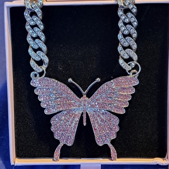 Butterfly Necklace Chain Bling Women Jewelry Fashion Statement - Picture 1 of 4